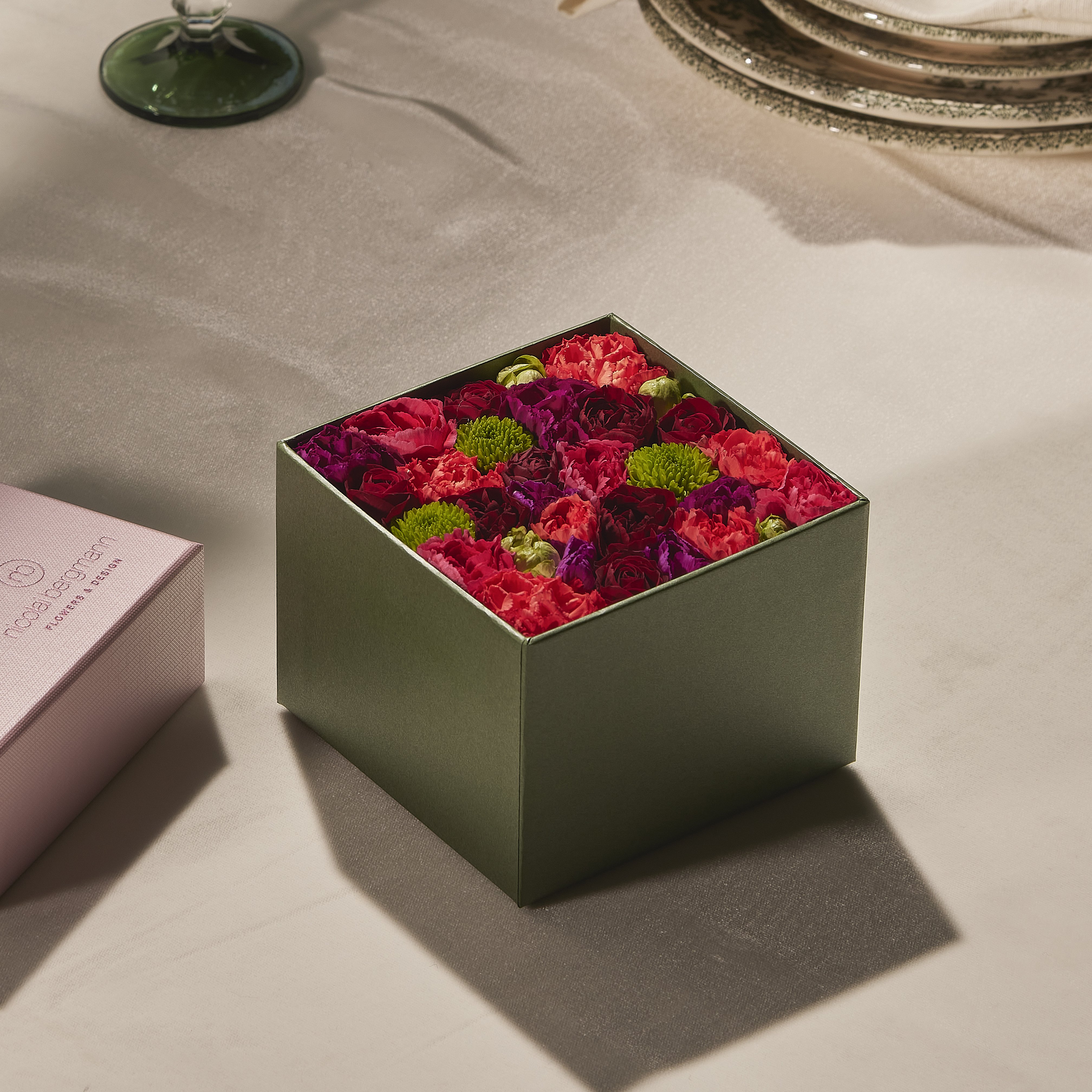 SALE【未使用】ニコライバーグマンクリサンサマム ベースLarge 有田焼 Aritayaki Chrysanthemum Vase （有田焼 クリサンサマム ベース）